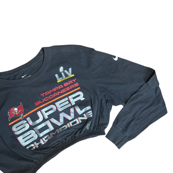 Tampa Bay Buccaneers Reworked Custom Longsleeve Crop Top - Picture 3 of 5
